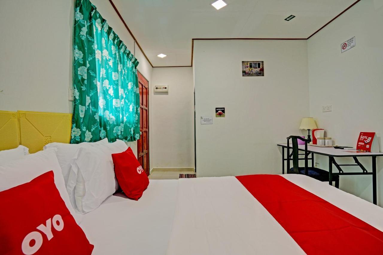 Hotel Capital O 90423 Teratai Chalet Kampong Raja Zewnętrze zdjęcie