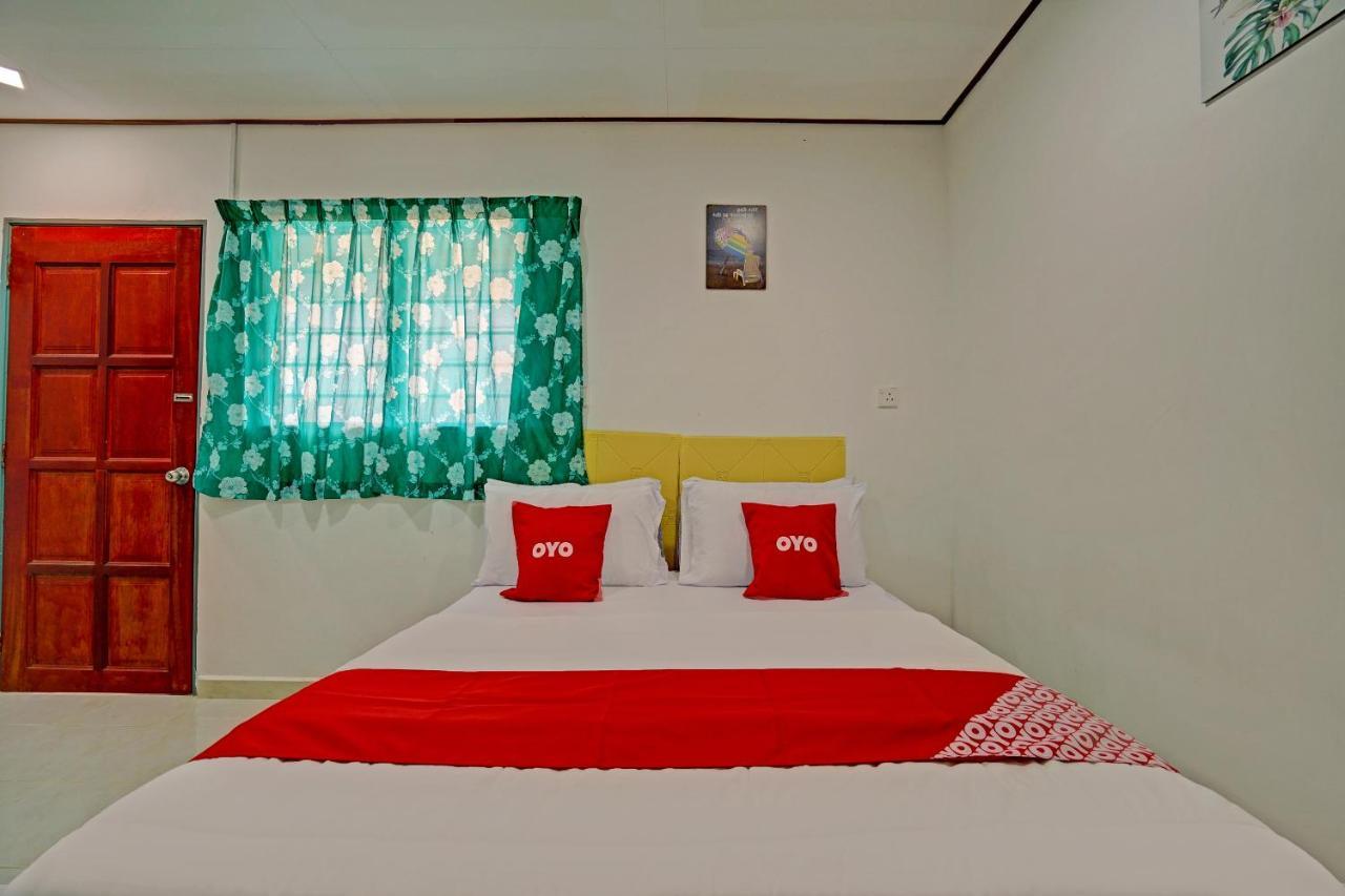 Hotel Capital O 90423 Teratai Chalet Kampong Raja Zewnętrze zdjęcie