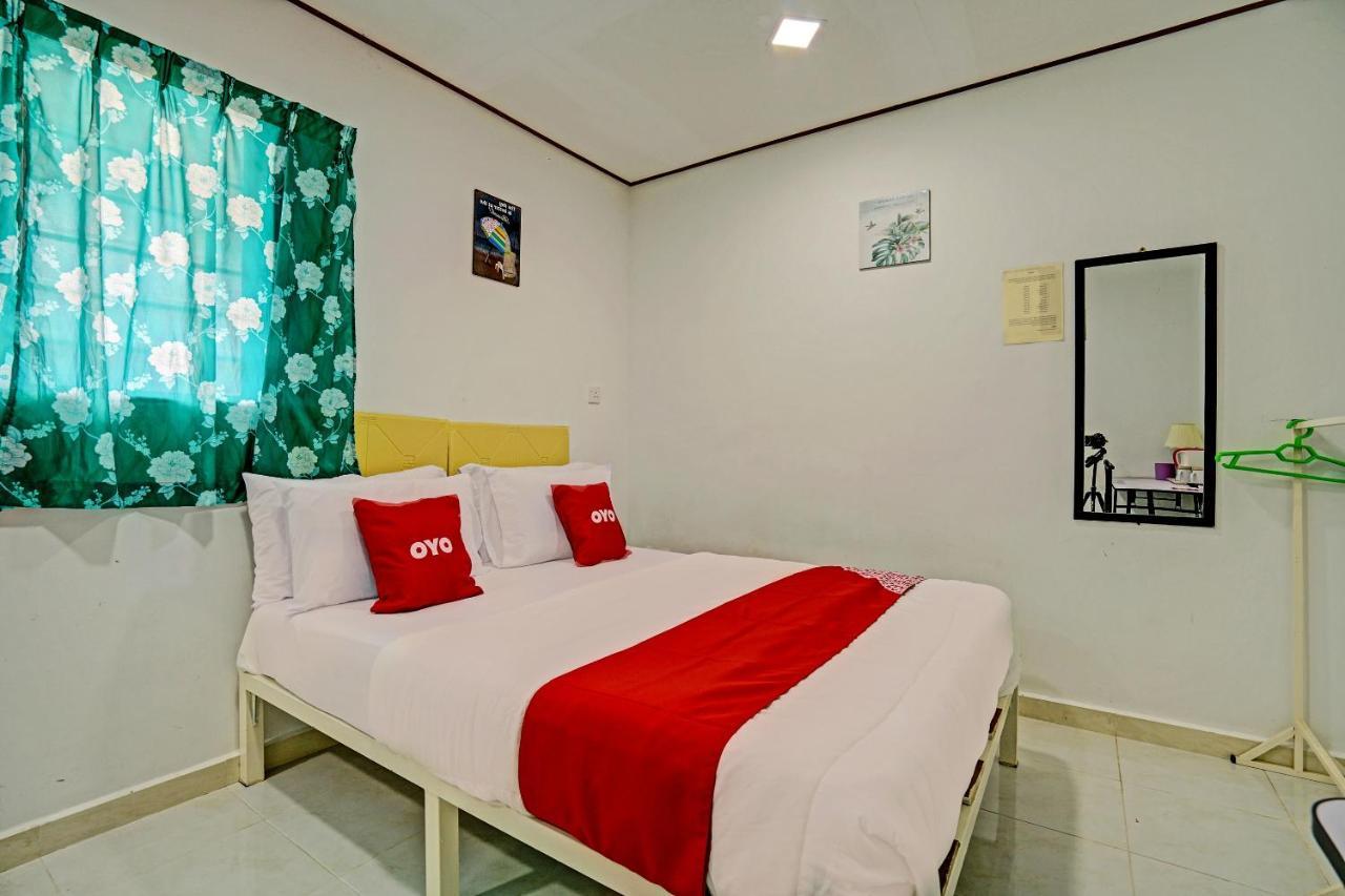 Hotel Capital O 90423 Teratai Chalet Kampong Raja Zewnętrze zdjęcie